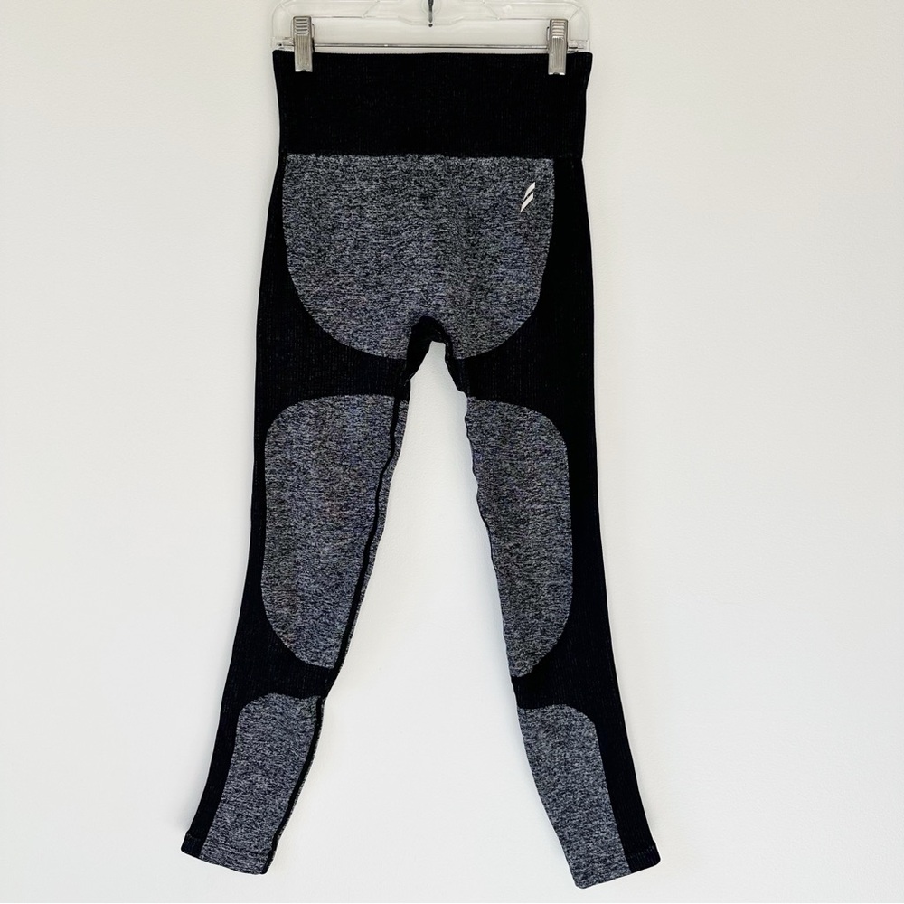 DoYouEven Impact Ombré Black Ribbed Grey High Rise Marled Leggings Colorblock, M